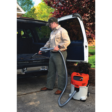 Stihl SE122 7.9 Gallon Wet/Dry Vacuum Cleaner