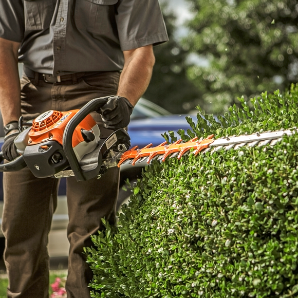 Stihl HS82R 24" Commercial Hedge Trimmer